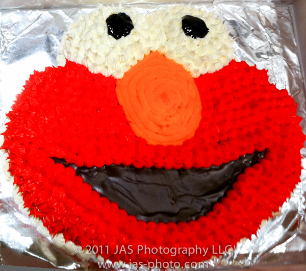 handmade elmo cake